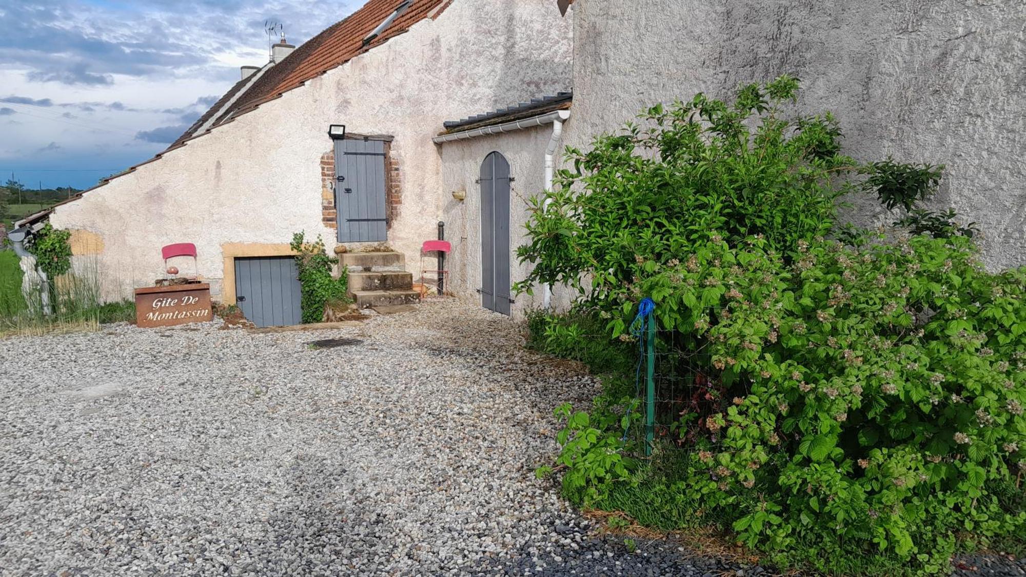 Petit Gite De Montassin La Motte-Saint-Jean Dış mekan fotoğraf